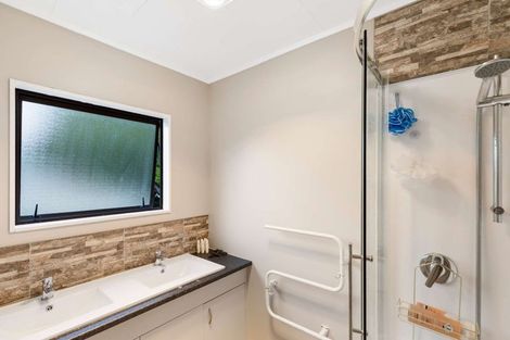 Photo of property in 40 Kent Road, Saint Johns Hill, Whanganui, 4501