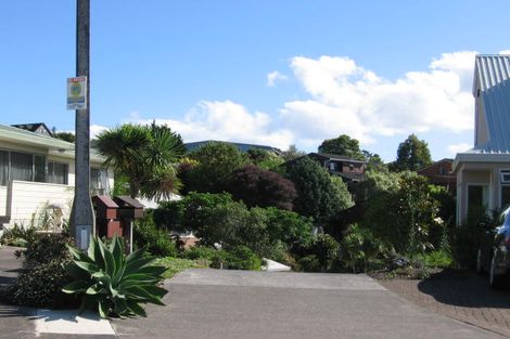 Photo of property in 1/37 Rifleman Rise, Unsworth Heights, Auckland, 0632