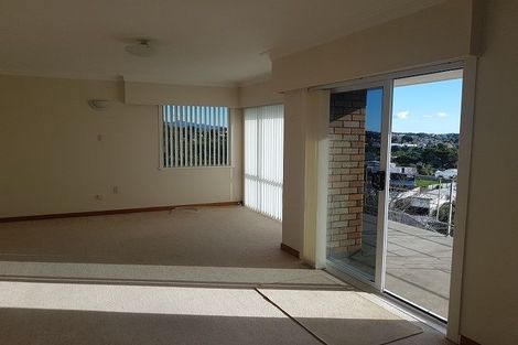 Photo of property in 5 Hillcrest Street, Glen Avon, New Plymouth, 4312