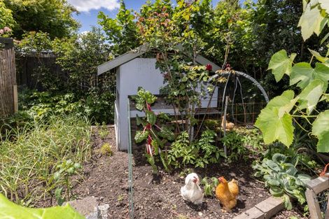 Photo of property in 21 Upham Crescent, Taradale, Napier, 4112