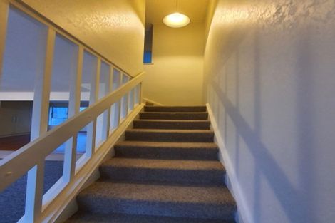 Photo of property in 10 Hollydale Grove, Churton Park, Wellington, 6037