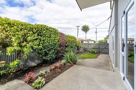 Photo of property in 1 Clyde Street, Gore, 9710