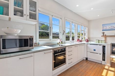 Photo of property in 80 Lord Rutherford Road North, Brightwater, 7022