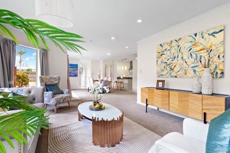 Photo of property in 102b Wharf Road, Te Atatu Peninsula, Auckland, 0610