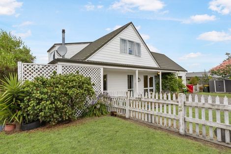 Photo of property in 14 Brown Street, Foxton, 4814