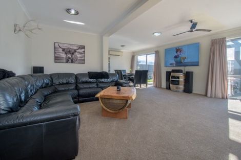 Photo of property in 9 Austral Place, Cromwell, 9310