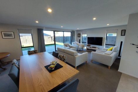 Photo of property in 15 Country Palms Drive, Halswell, Christchurch, 8025