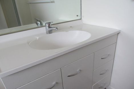 Photo of property in 3/21 Quebec Road, Milford, Auckland, 0620