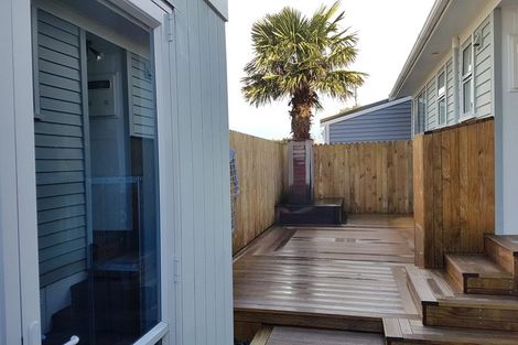 Photo of property in 129 Riverpark Crescent, Henderson, Auckland, 0610