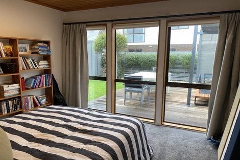 Photo of property in 38 Eruini Street, Waikanae Beach, Waikanae, 5036