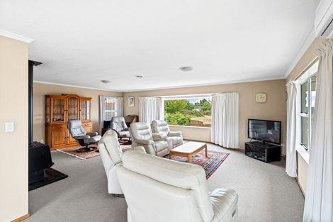 Photo of property in 62 Kawiu Road, Levin, 5510