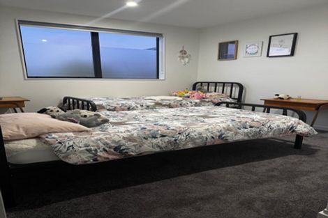 Photo of property in 19 Kaiwaru Place, Waikanae, 5036