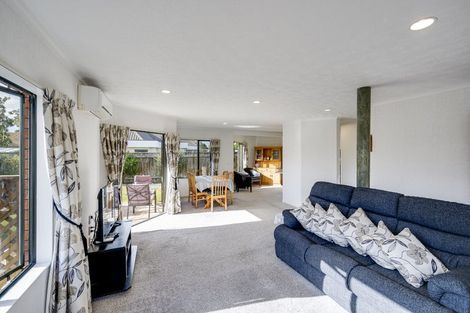 Photo of property in 8b Wilton Row, Taradale, Napier, 4112