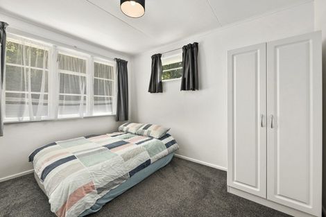 Photo of property in 16 Rintoul Grove, Stokes Valley, Lower Hutt, 5019