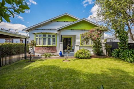 Photo of property in 47 Cambridge Terrace, Waiwhetu, Lower Hutt, 5010