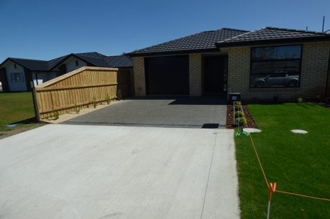 Photo of property in 10 Tara Crescent, Woodend, 7610