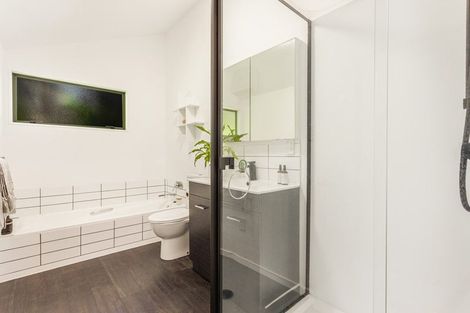 Photo of property in 3/179 Mokoia Road, Birkenhead, Auckland, 0626