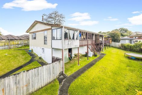 Photo of property in 2/13 Phoenix Place, Papatoetoe, Auckland, 2025