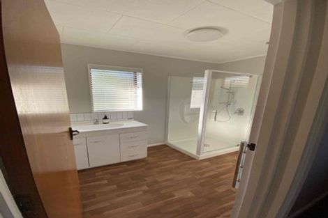 Photo of property in 1/46 Campbell Street, Havelock North, 4130