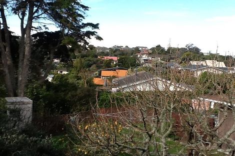 Photo of property in 1 Finchley Road, Torbay, Auckland, 0632