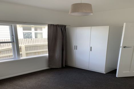 Photo of property in 200 Queens Drive, Lyall Bay, Wellington, 6022