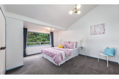 Photo of property in 312 Forest Hill Road, Waiatarua, Auckland, 0612