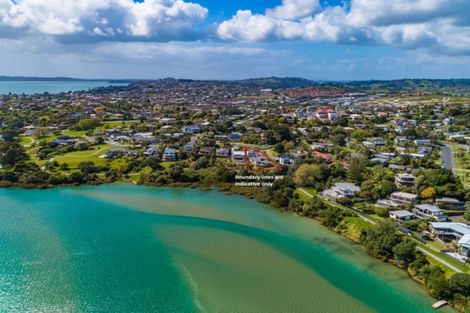 Photo of property in 32 Pohutukawa Avenue, Red Beach, 0932