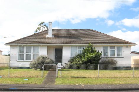 Photo of property in 4 Salas Place, Papakura, 2110