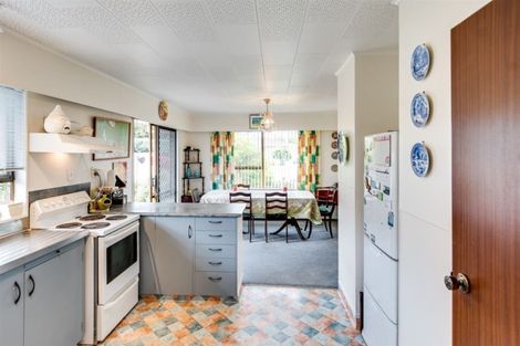 Photo of property in 174 Tait Drive, Greenmeadows, Napier, 4112