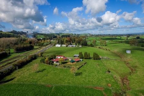 Photo of property in 1024 Mountain Road, Waiongana, Inglewood, 4389