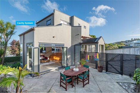 Photo of property in 32a Knights Road, Rothesay Bay, Auckland, 0630