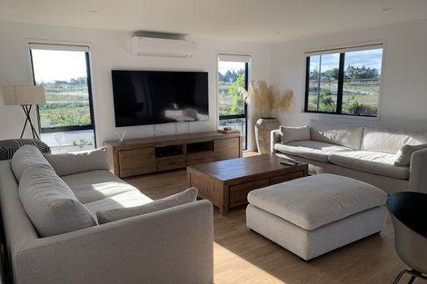 Photo of property in 33 Te Paea Avenue, Karaka, 2124