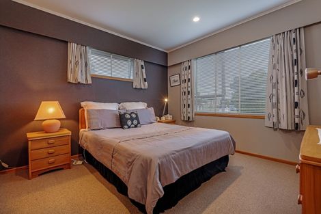 Photo of property in 9 Panako Place, Awapuni, Palmerston North, 4412