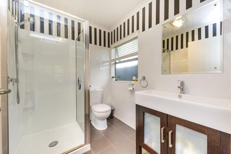 Photo of property in 4 Acacia Street, Kelvin Grove, Palmerston North, 4414