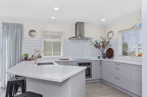 Photo of property in 60 Raukawa Drive, Bethlehem, Tauranga, 3110