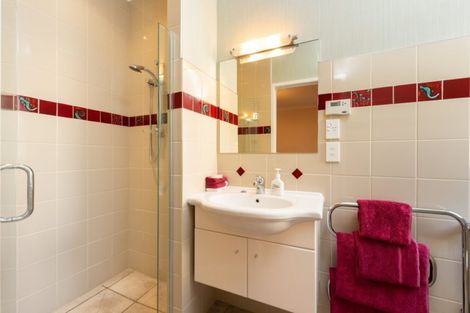 Photo of property in 10 Fairway Avenue, Mount Maunganui, 3116