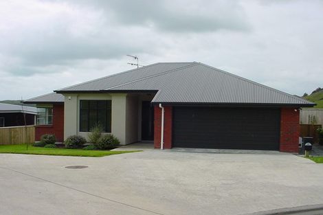 Photo of property in 28 Aspiring Terrace, Aotea, Porirua, 5024