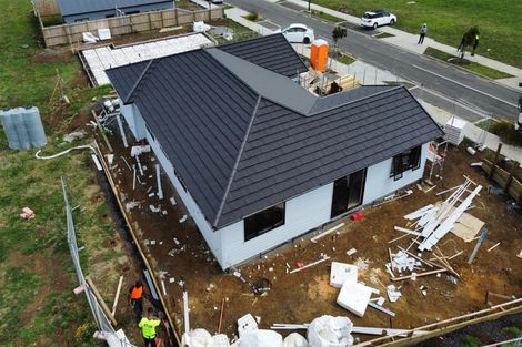 Photo of property in 25 Opouatu Avenue, Glenbrook, 2681