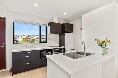 Photo of property in 73 Kopuru Road, Whenuapai, Auckland, 0618