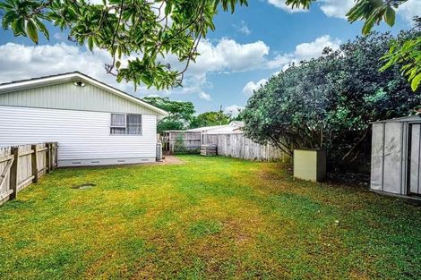 Photo of property in 4 Tangelo Place, Bucklands Beach, Auckland, 2012