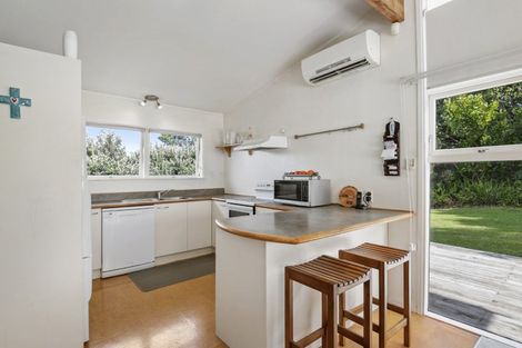 Photo of property in 44 Woodstock Road, Forrest Hill, Auckland, 0620