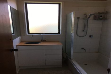 Photo of property in 15b Hayley Grove, Papamoa Beach, Papamoa, 3118