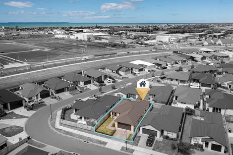 Photo of property in 17 Marion Crescent, Papamoa Beach, Papamoa, 3118