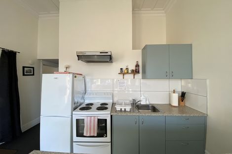 Photo of property in 156a Oriental Parade, Oriental Bay, Wellington, 6011