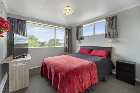 Photo of property in 24 Mills Street, Eltham, 4322