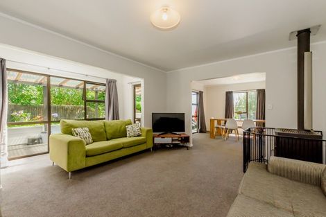 Photo of property in 54 Sylvan Avenue, Waikanae, 5036