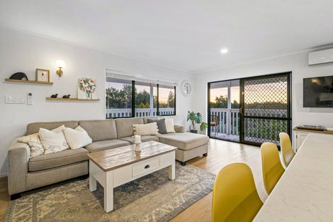 Photo of property in 10 Emery Grove, Bayview, Auckland, 0629