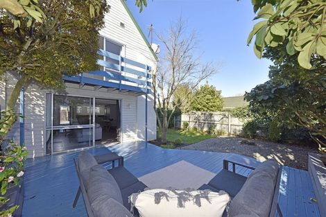 Photo of property in 1/143a Weston Road, St Albans, Christchurch, 8052