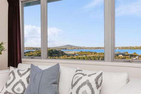 Photo of property in 21 Waimana Avenue, Northcote Point, Auckland, 0627