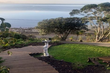 Photo of property in 102 Beach Road, Onerahi, Whangarei, 0110